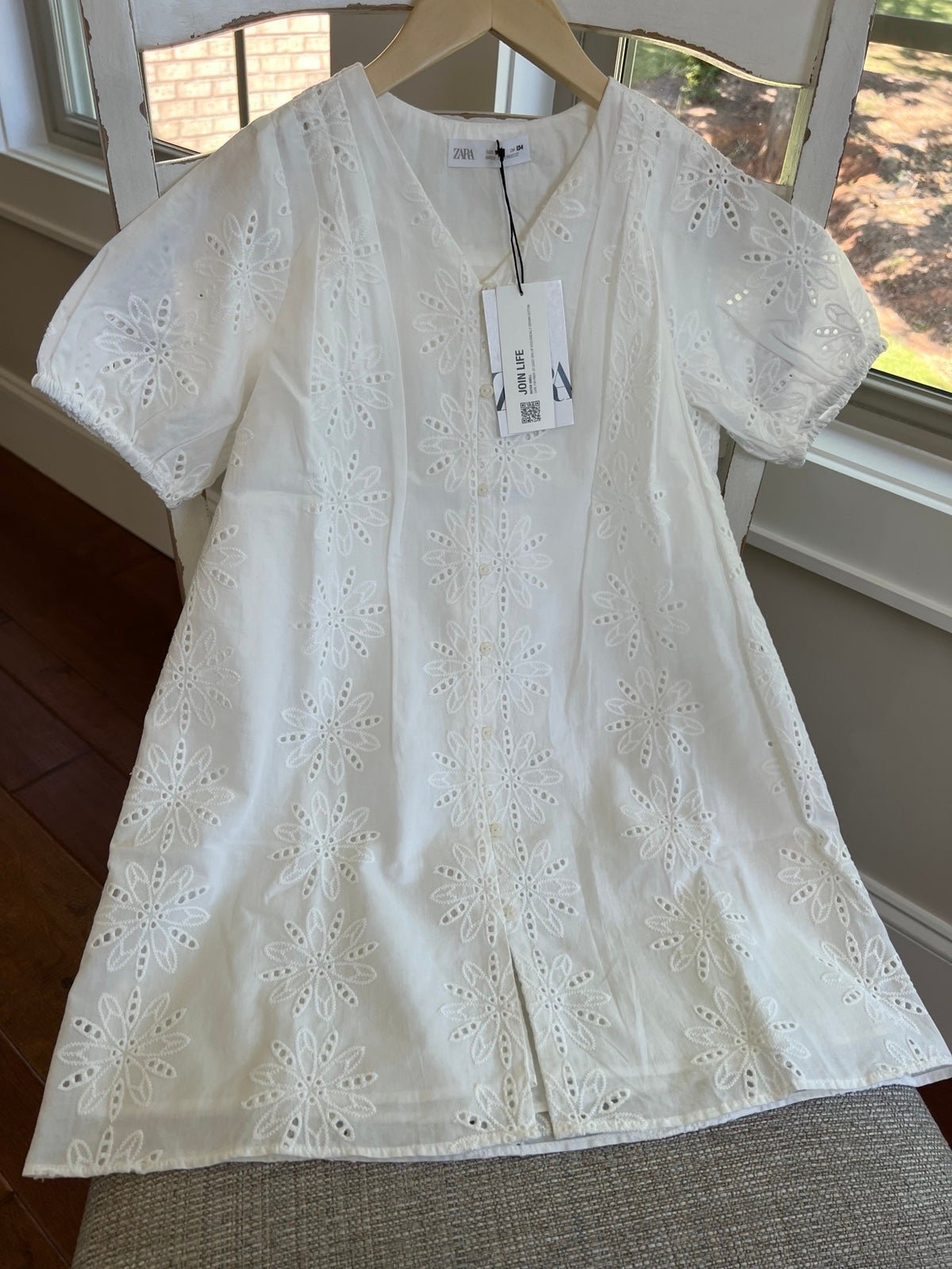 Robe zara en broderie anglaise 