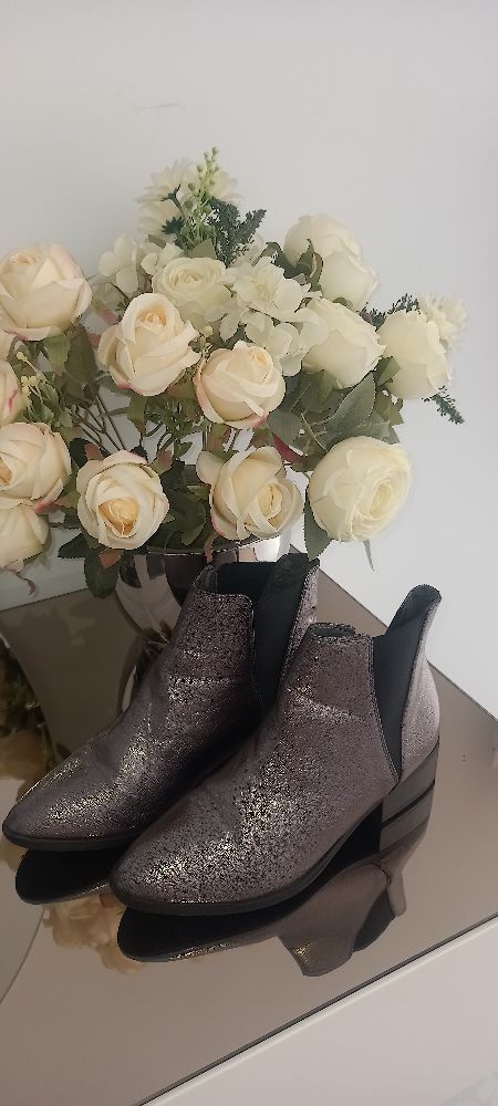 Bottines bronze p38
