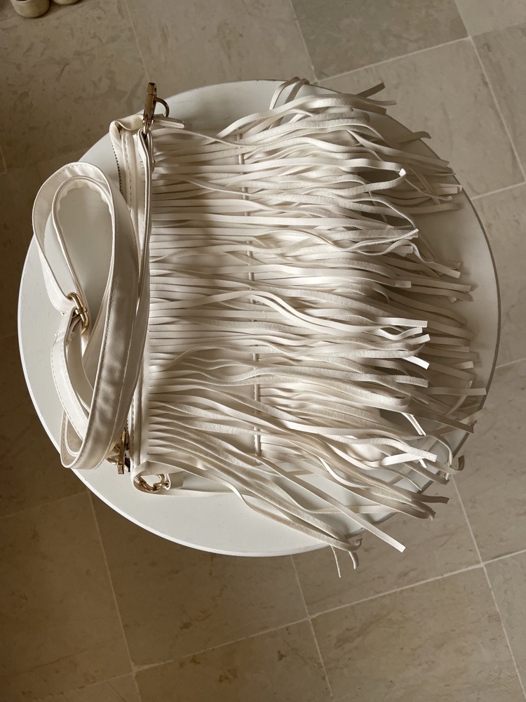 Sac à bandoulière blanc  de la marque jennyfer