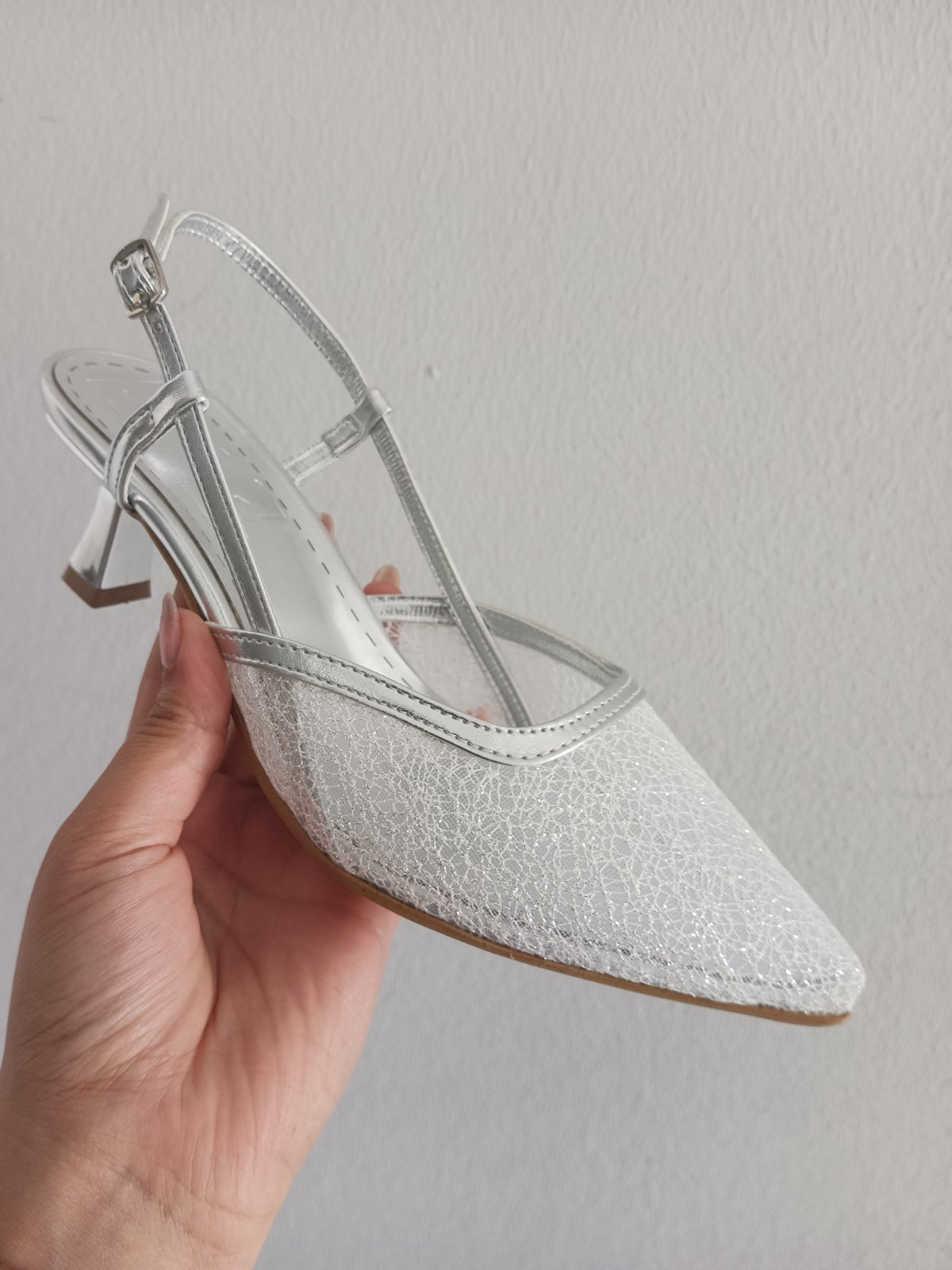 Sandale demi talon 