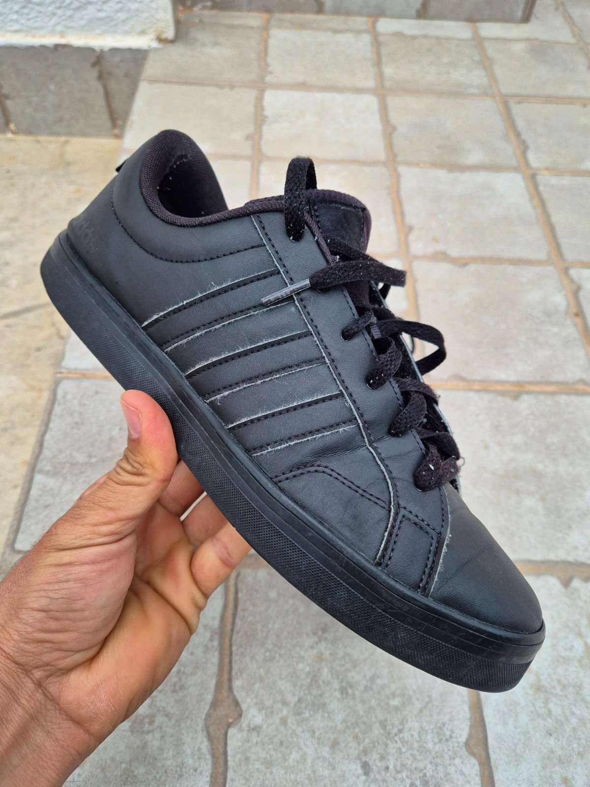 Chaussure Adidas a vendre