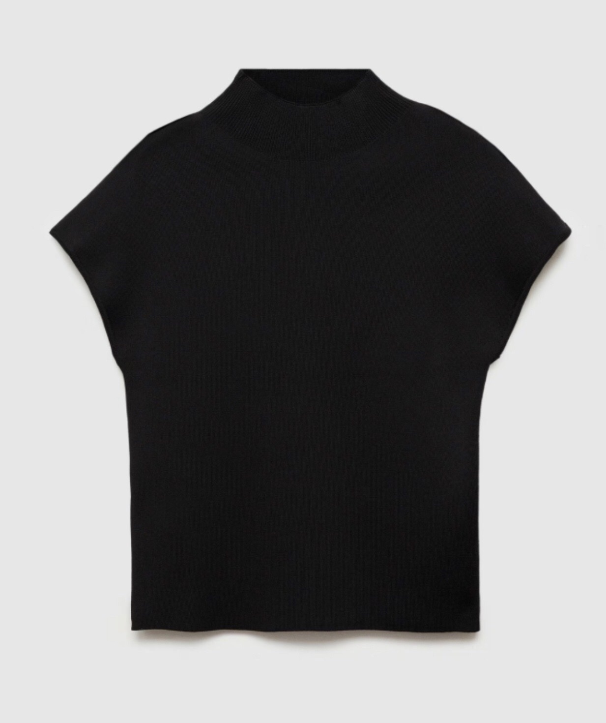 Pull zara avec des manches  au niveau des epaules 