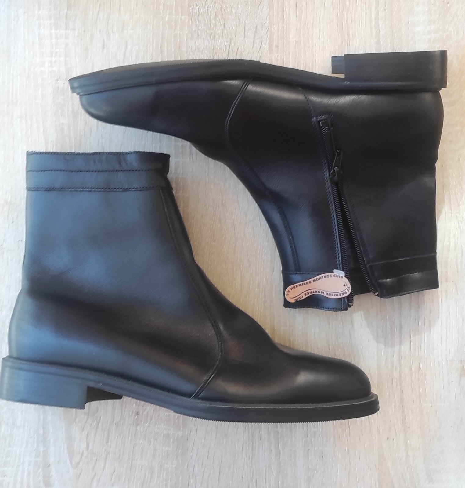 Des bottines pour homme en cuire pointure 45
