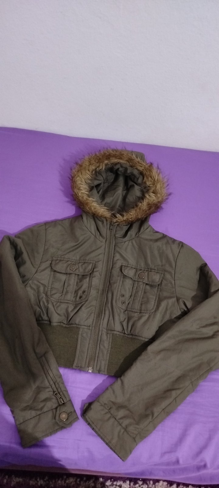  Très joli Blouson ala taille