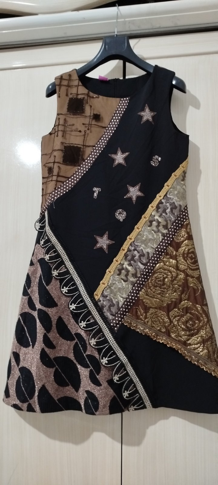 Robe sans manches multicolore 