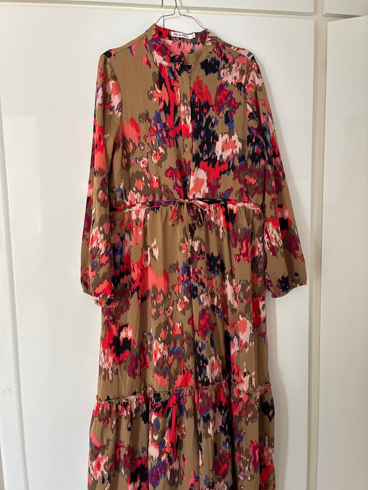 Tres belle robe importation