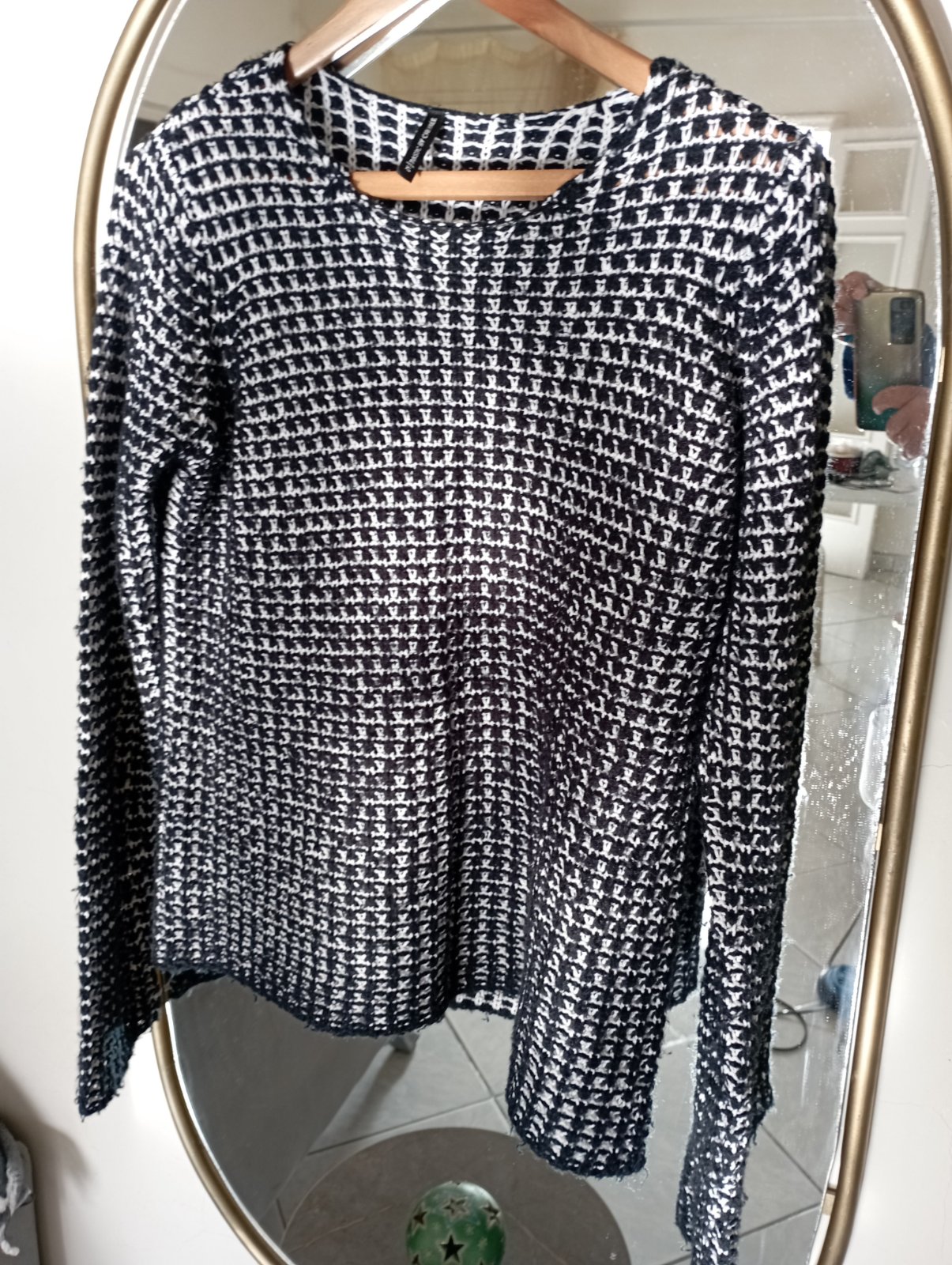 Pull en laine noir taille 42 neuf 