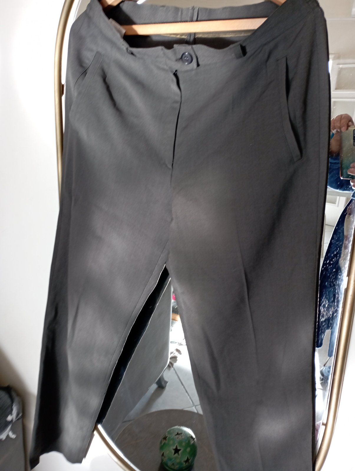Pantalon gris taille 44 