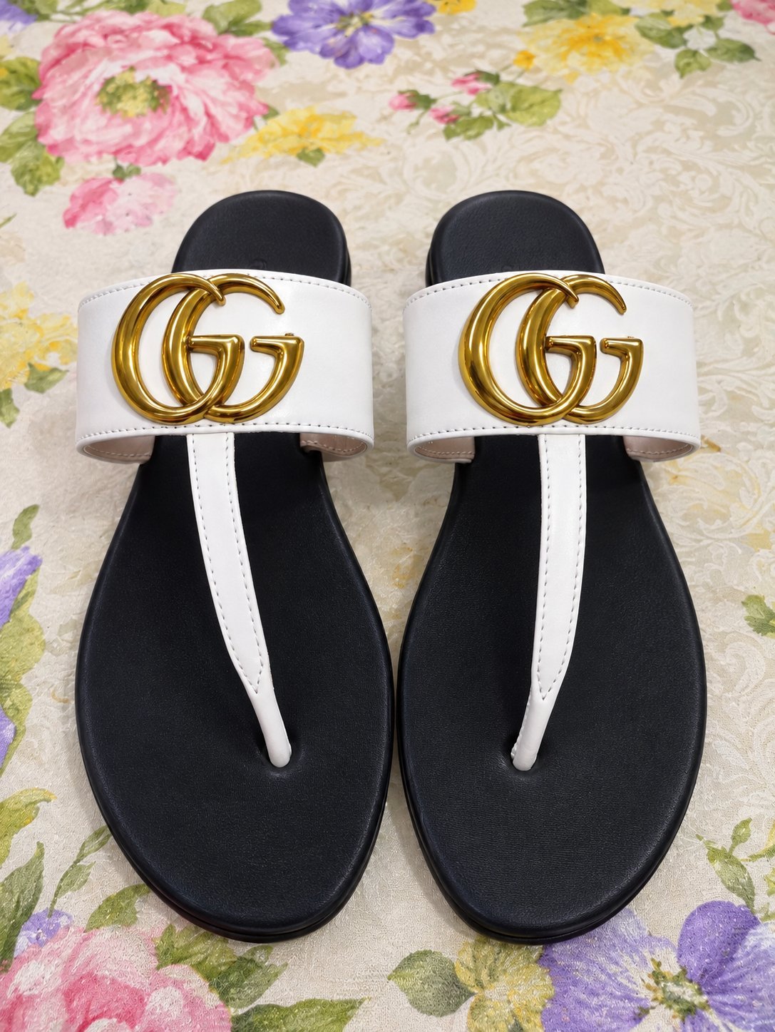 Tongs gucci 