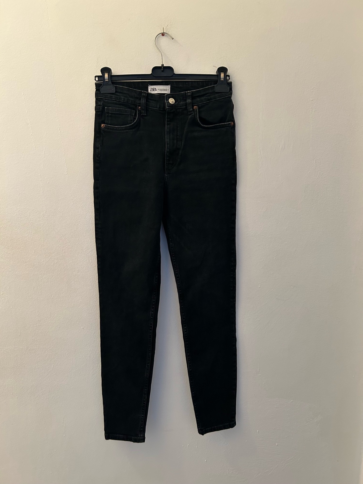 Pantalon Zara
