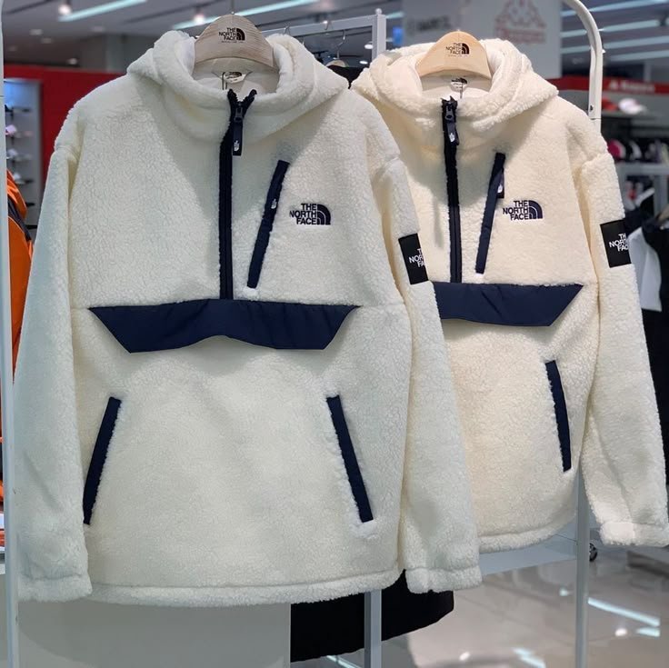 Capuche aloucha blanc et neuf 