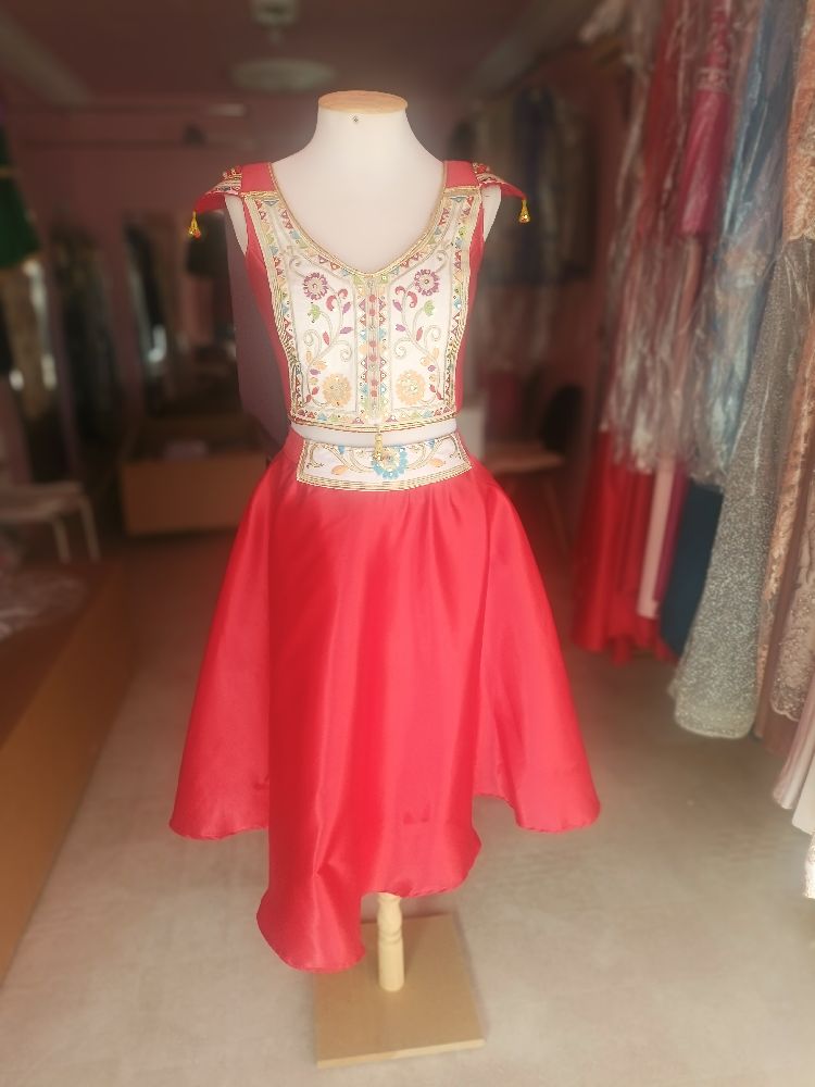 Belke Tenue traditionnelle de 2 pièces en Rouge