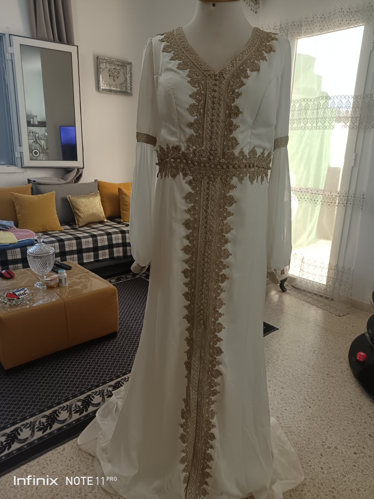 Vente robe kaftan avec barnous pour sde9 ou hammem