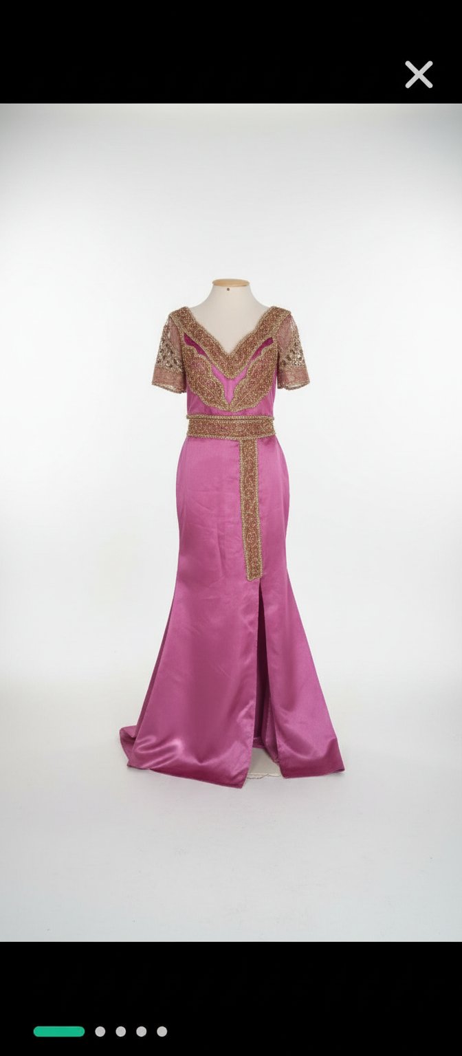 Jolie Tabdila en rose 