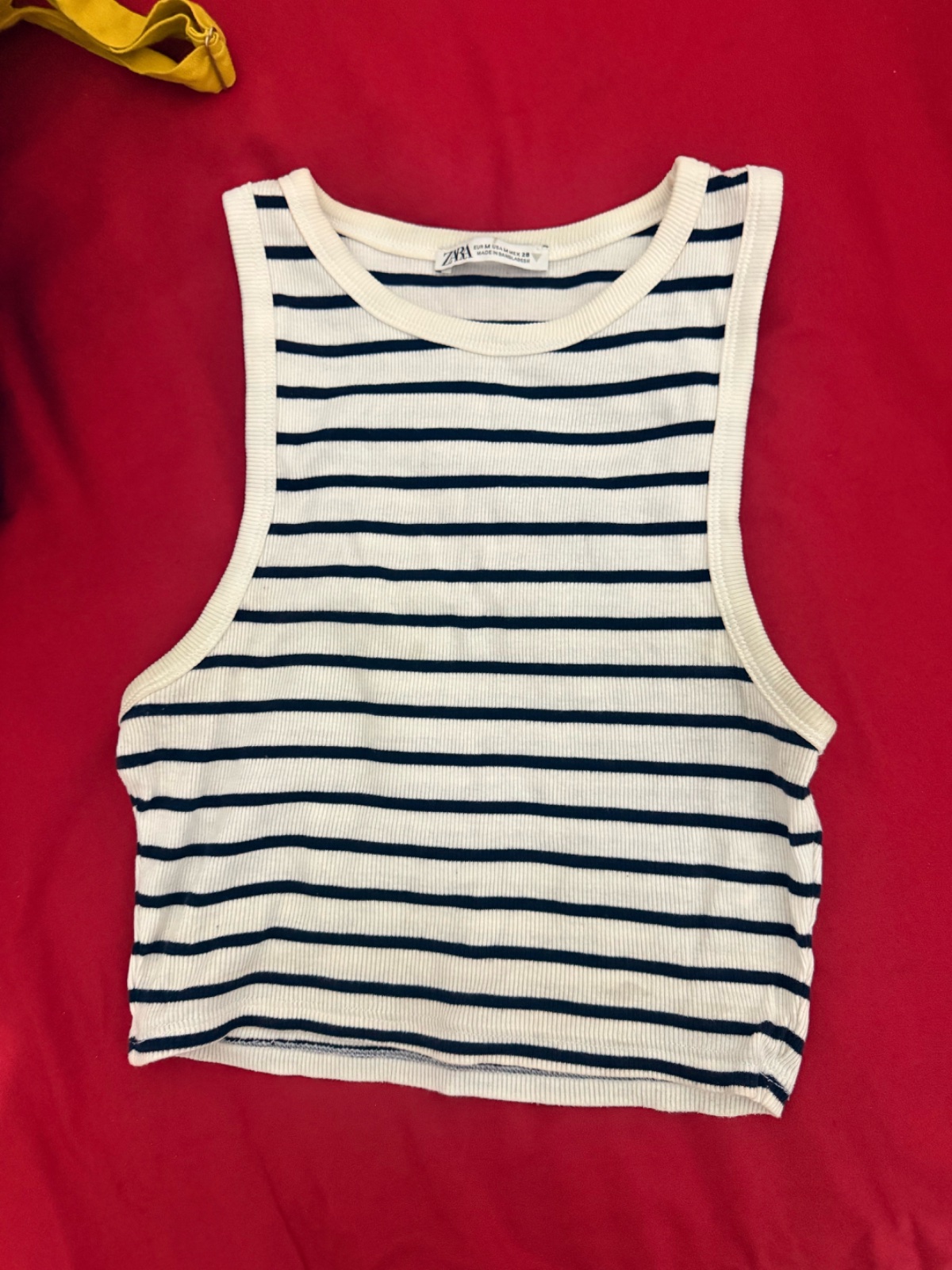 Tope zara taille M