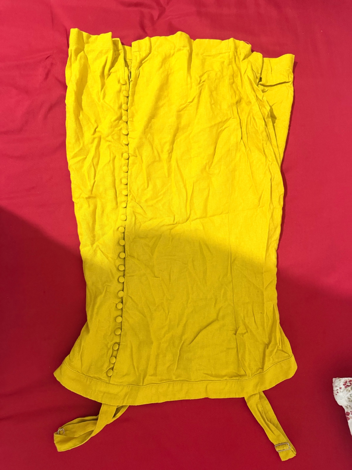 Robe jaune courte