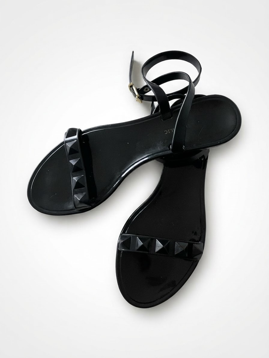 Bannana Republic  En silicone  Pointure 38 Modele VALENTINO