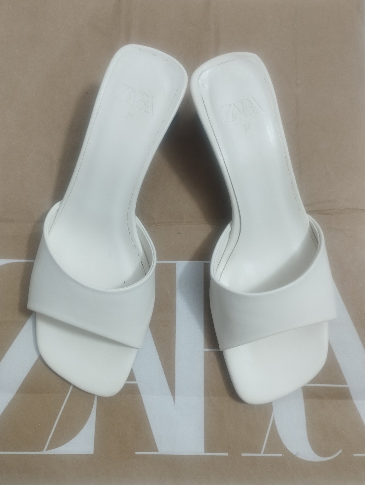 Mules Zara presque neuve 