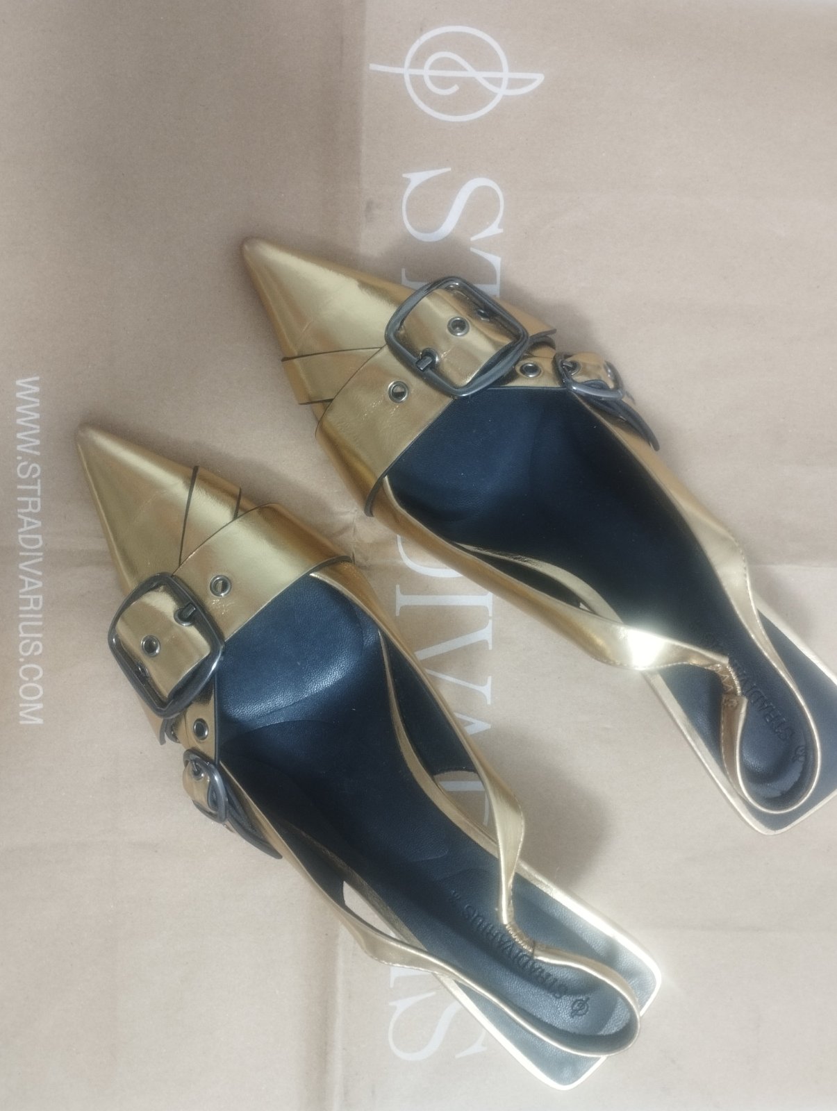 Escarpins stradivarius presque neuf 