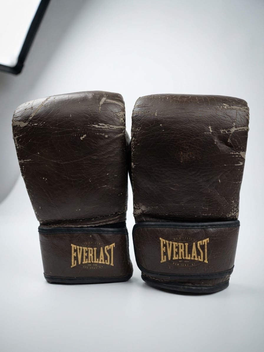     Gants de boxe vintage marron 🥊