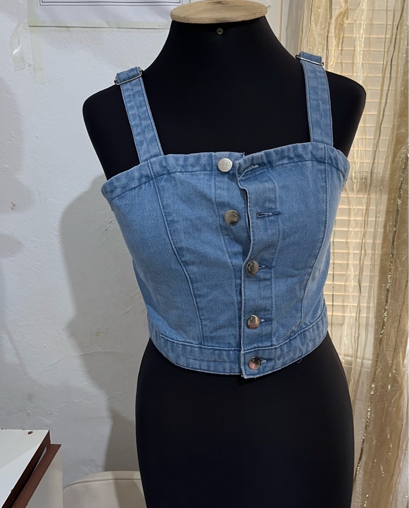 top en denim