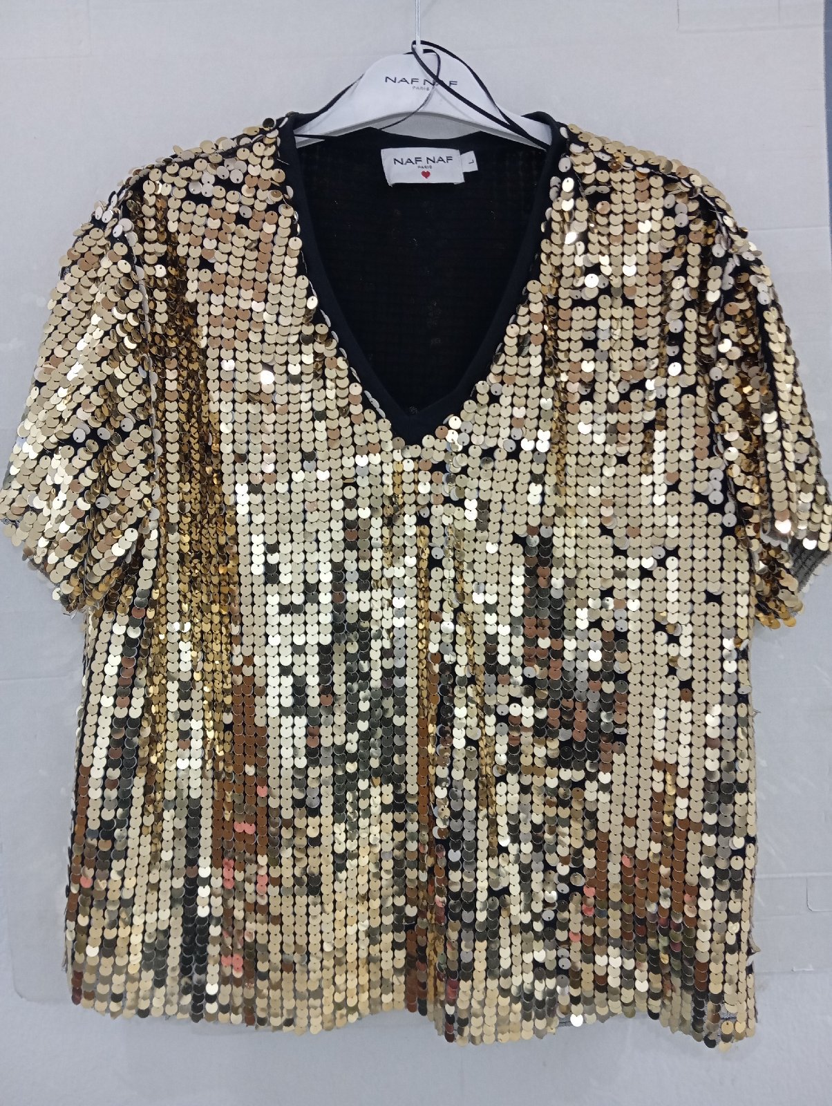 Le Haut à Sequins Dorés (NAF NAF)
