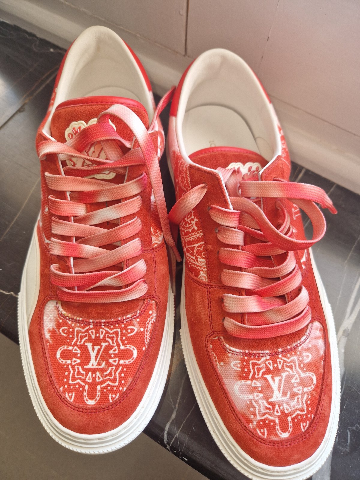 Basket Louis Vuitton pour homme taille 41