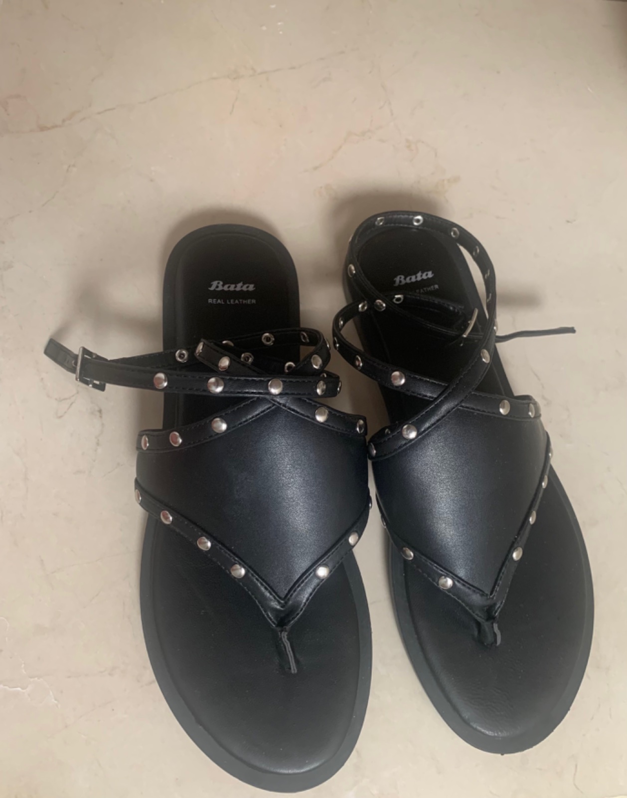 Sandales femme Bata noir_pointure 37_Neufs