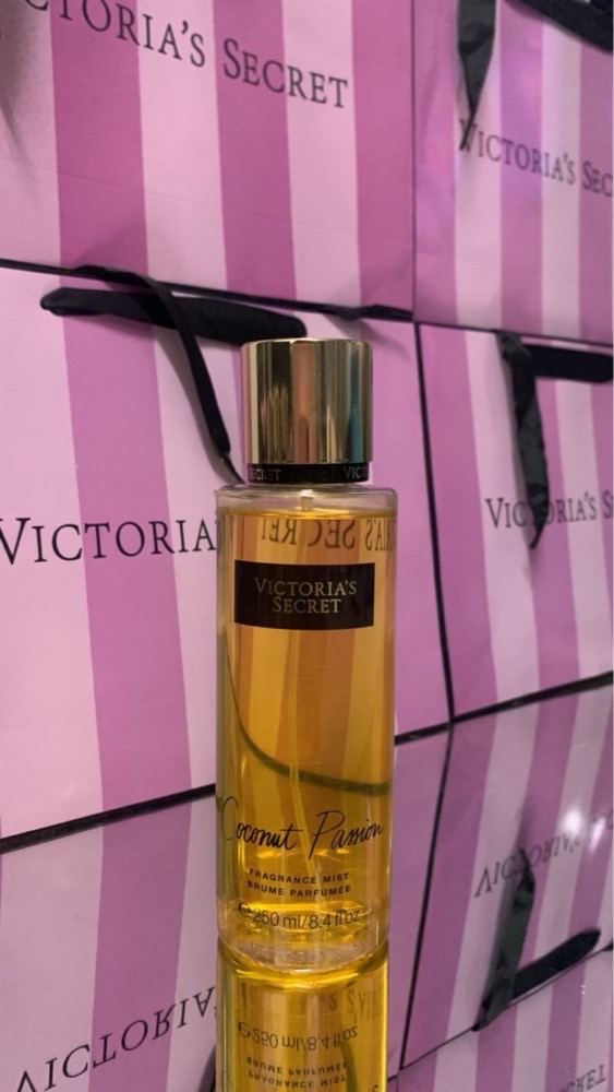 Victoria's secret body mist coconut passion 250ml