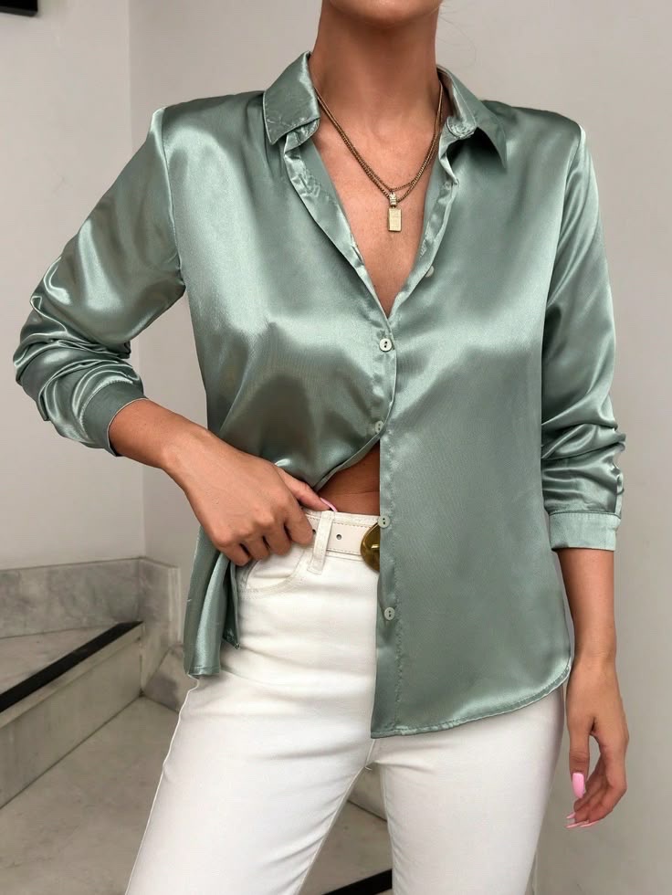 Chemise satinée vert d'eau