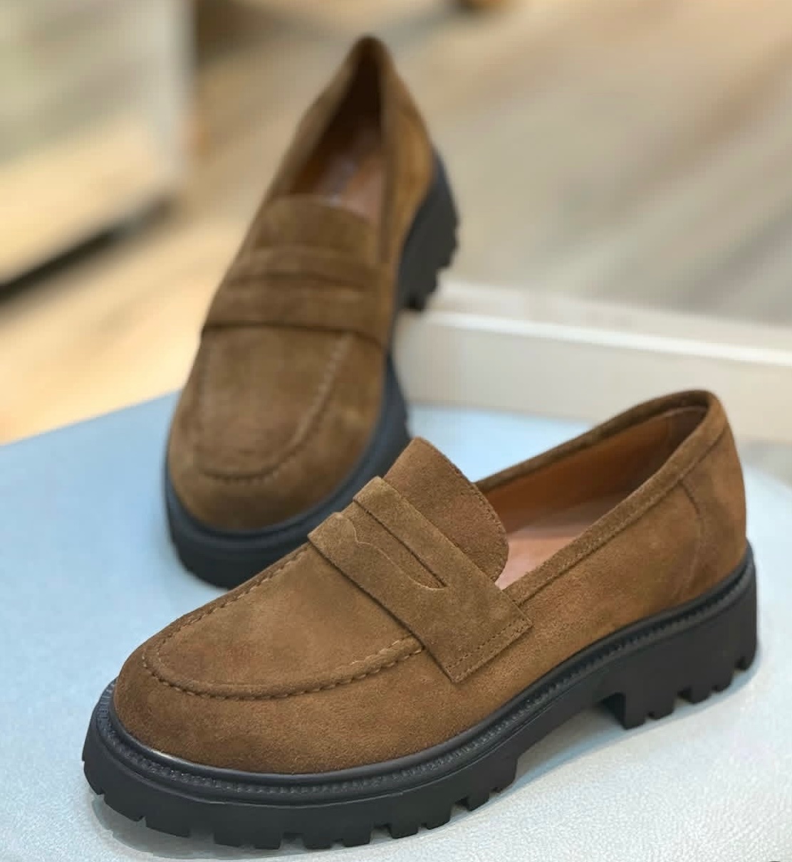 Mocassin caramel cuir velour