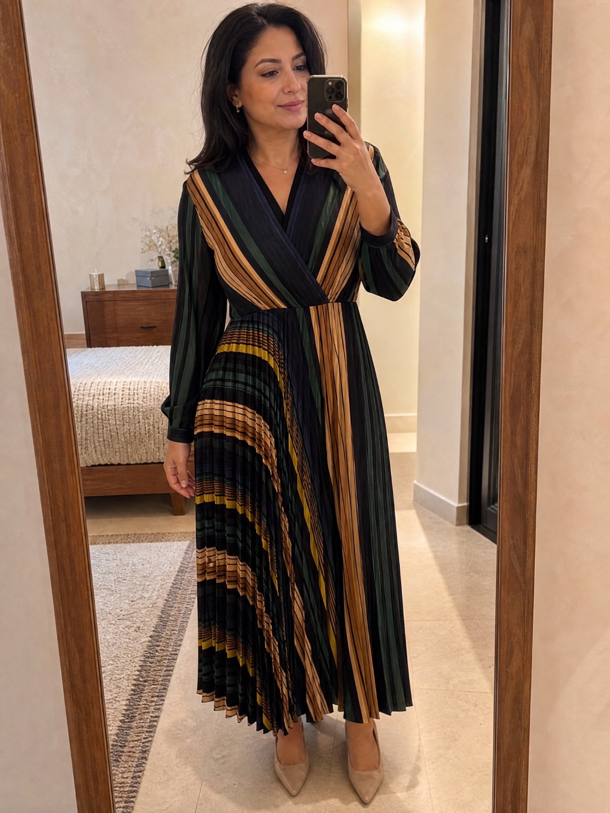 Robe mango plissée