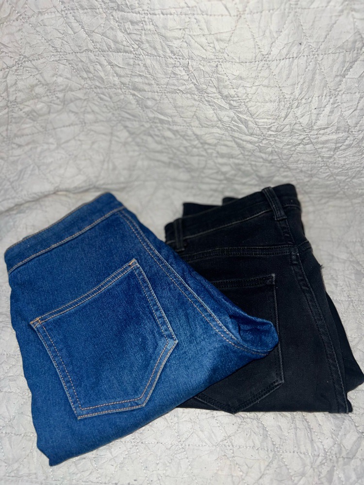 Lot 2 jeans 
