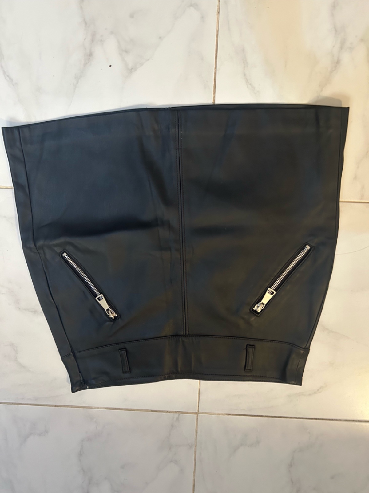 Jupe cuir courte