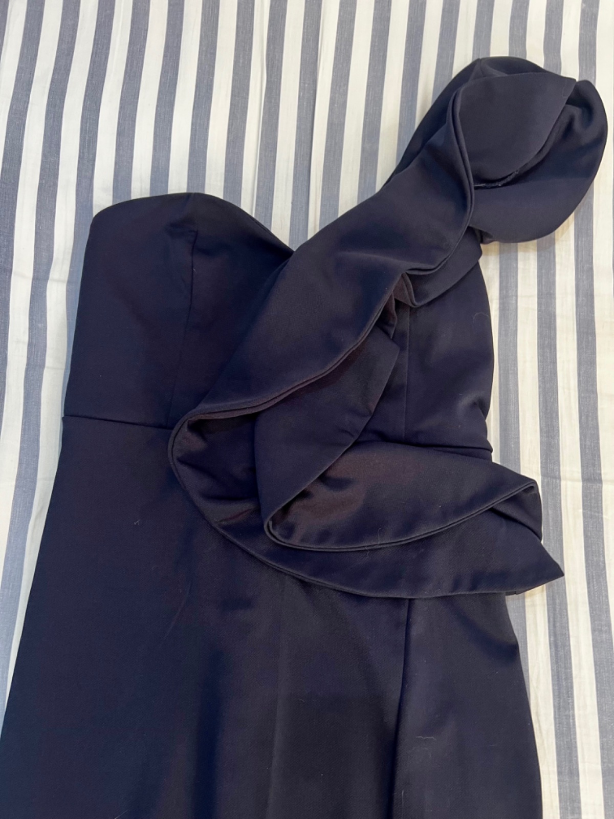 Robe one shoulder 
