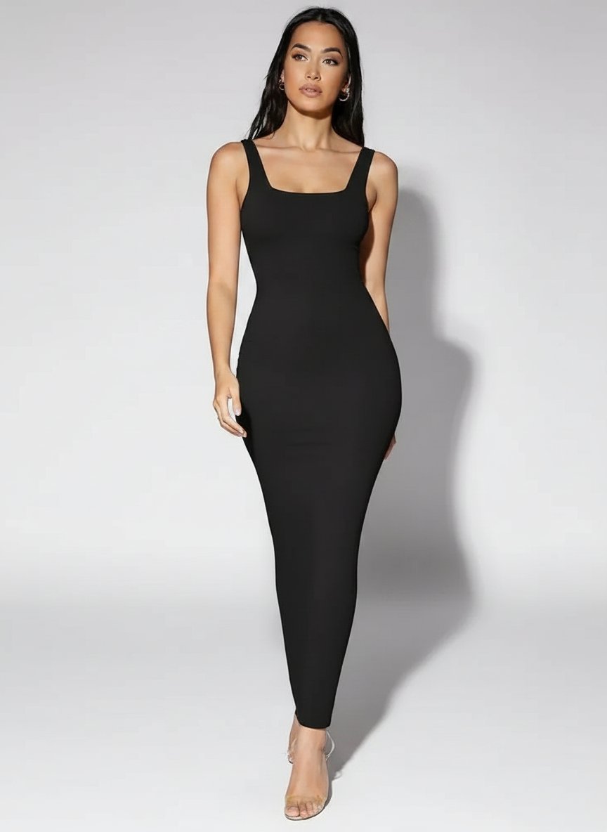 Robe noir ajusté 