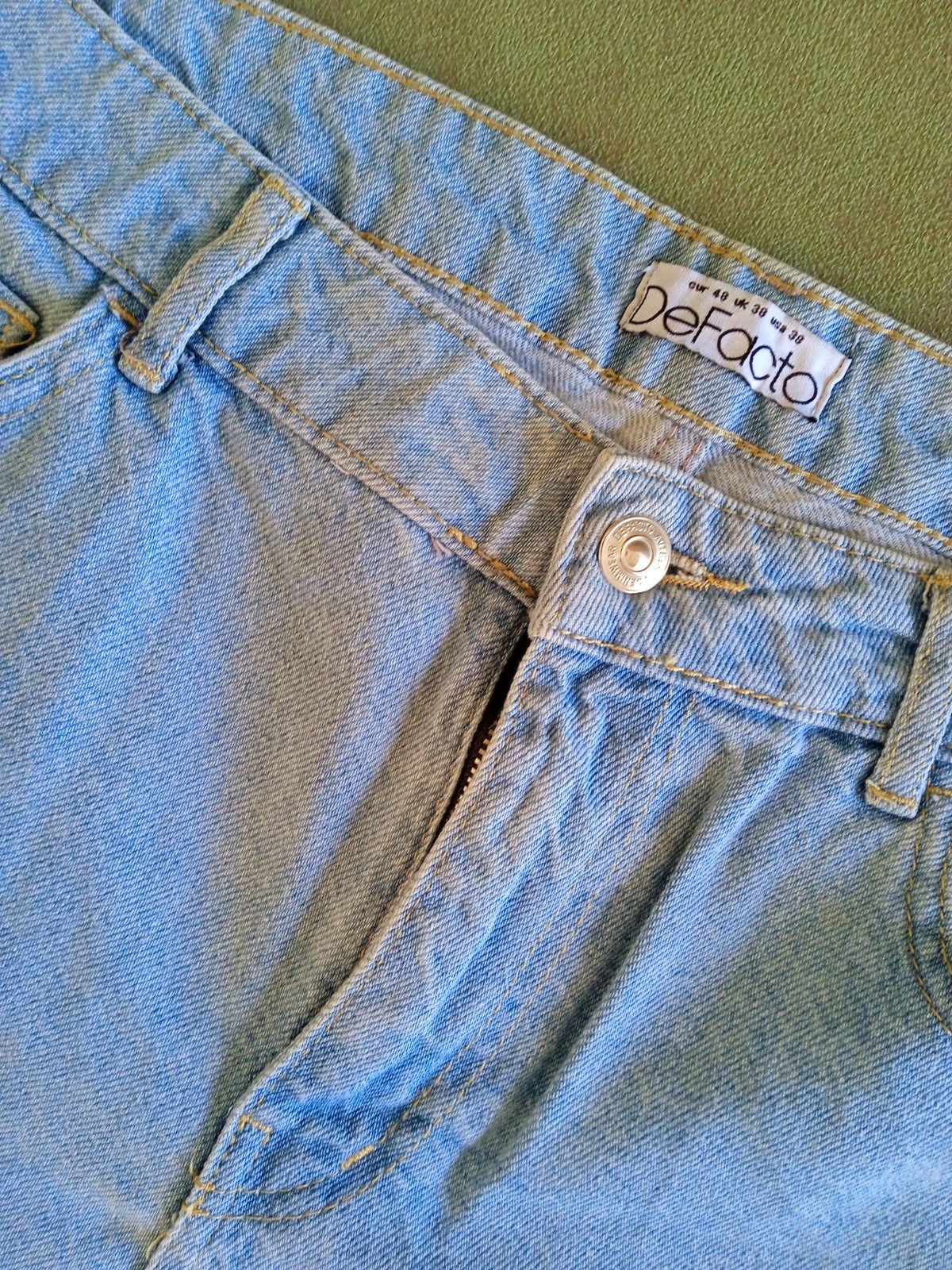 Short jeans