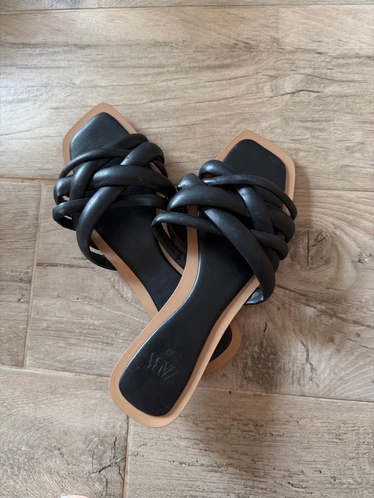 Mules zara pointure 37 couleur noir
