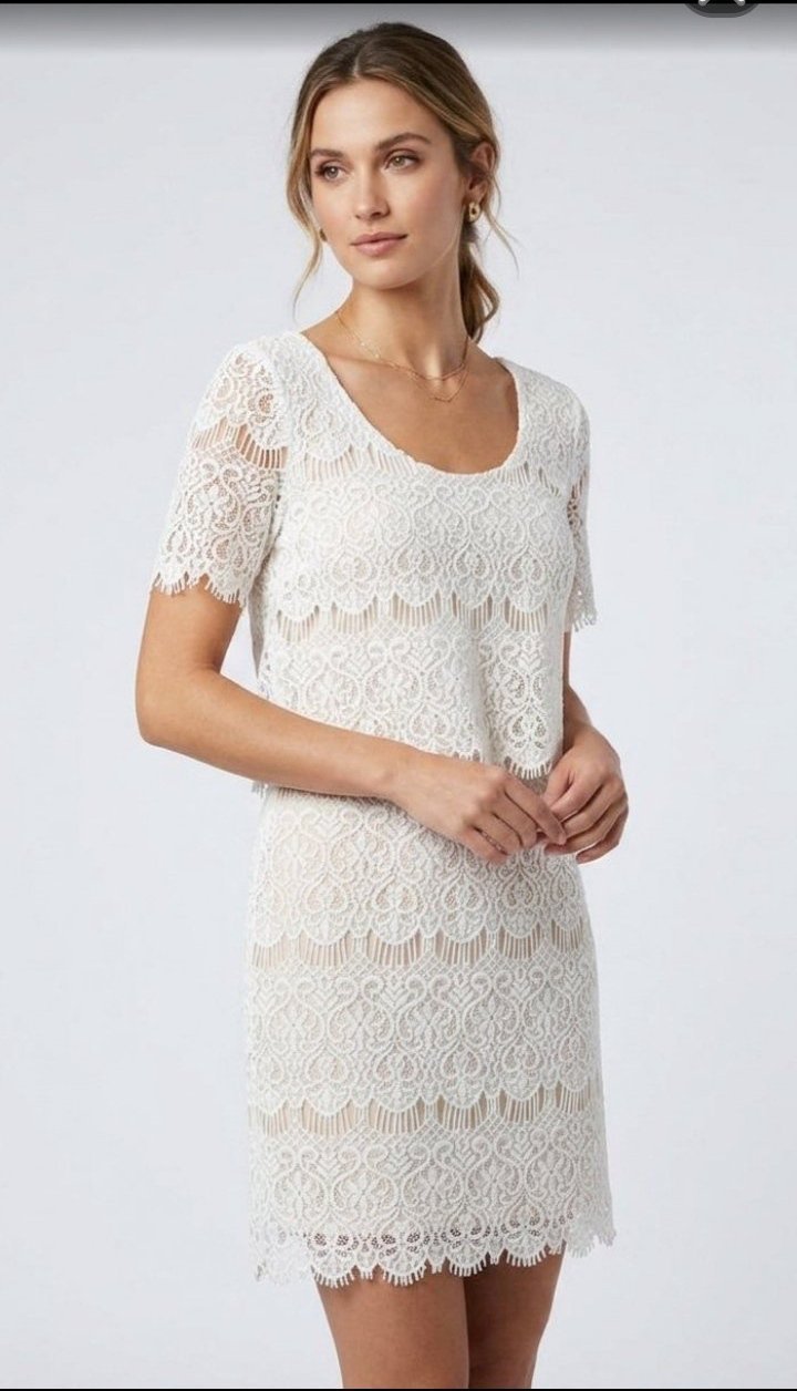 Une élégante robe blanche 