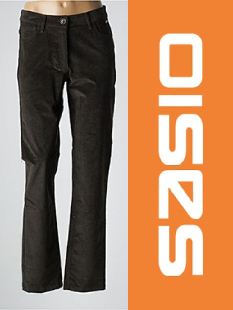 Un pantalon en velours côtelé marron de marque Sasio. 