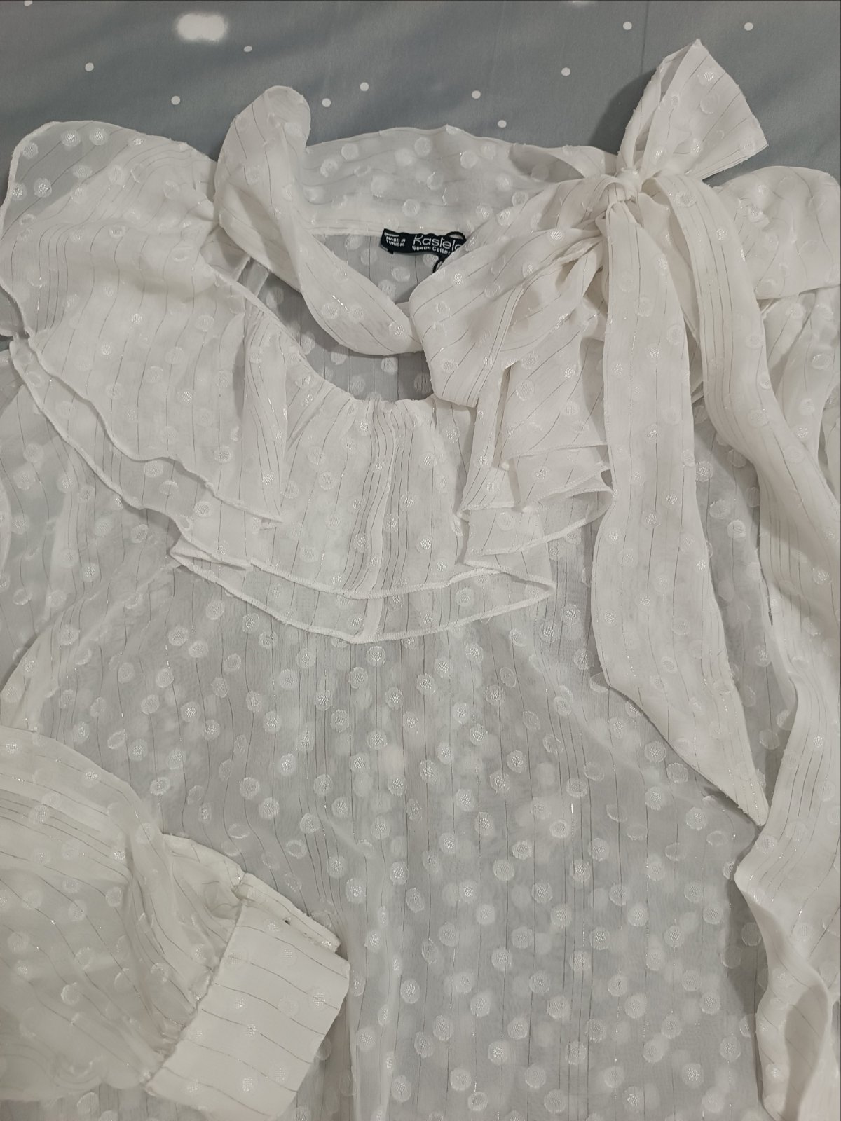 Chemise blanche neuf sans étiquette de la marque kastello Tunisie 