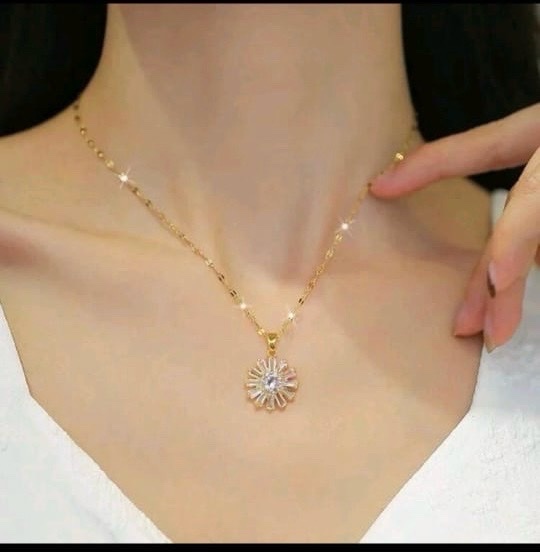 Set colier avec boucle dore acier inoxydable
