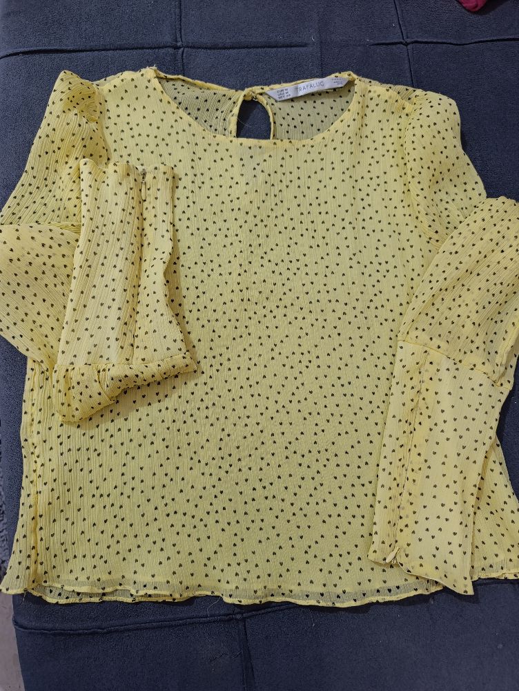 Chemise Zara avec un couleur tendance snee très jolie 🥰