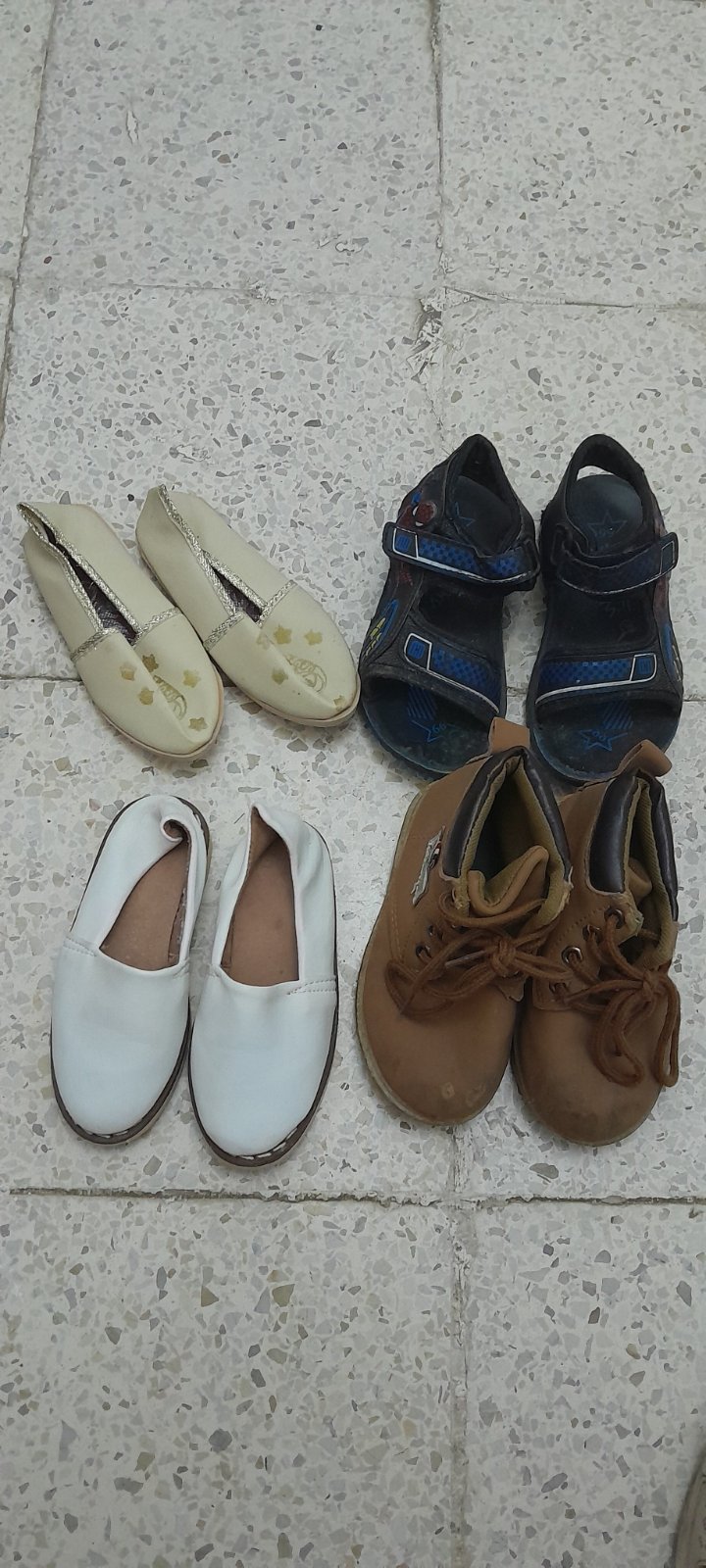 Chaussures bebe pointure 27