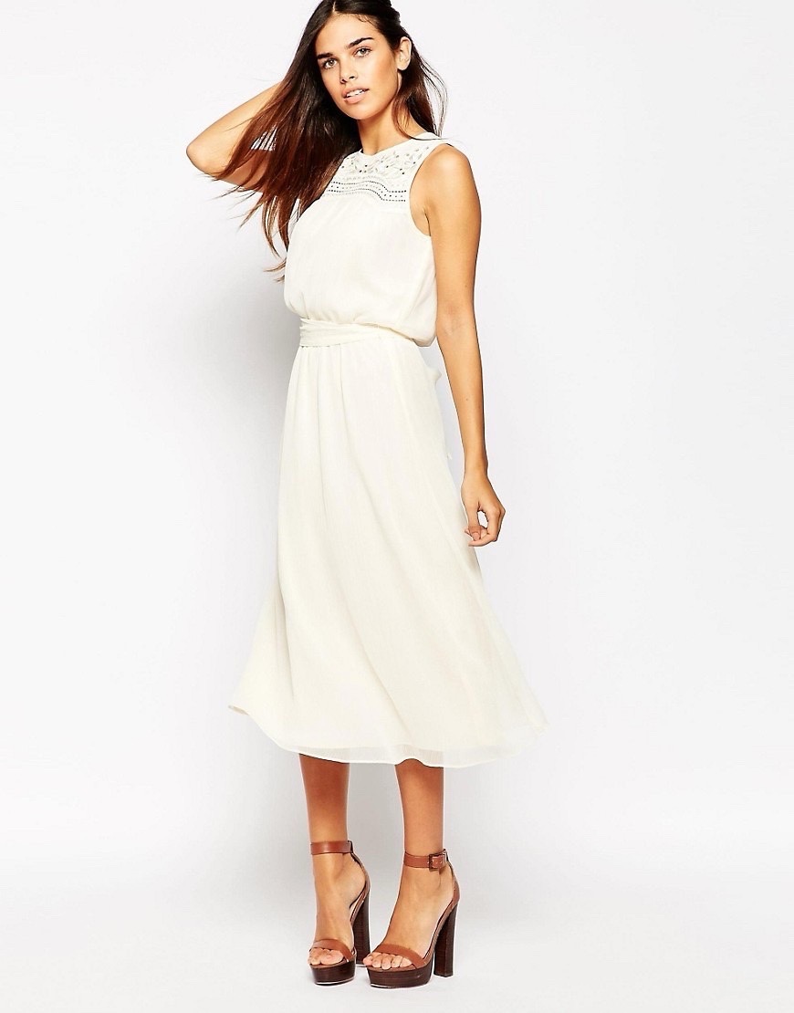 Robe blanche chic WAREHOUSE 🤍 broderie élégante – T36 comme neuve