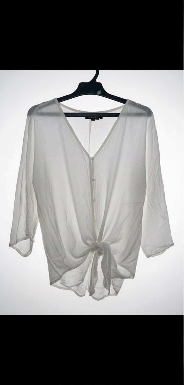 Chemise à noeud blanc
