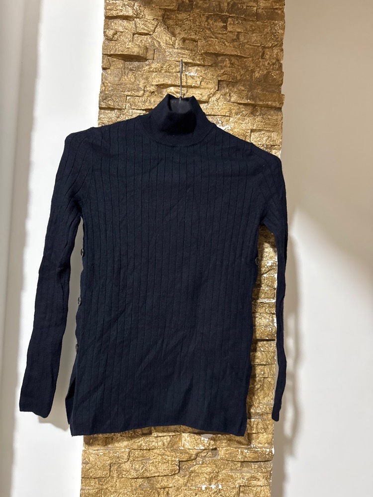 Zara pull cotéllé neuf