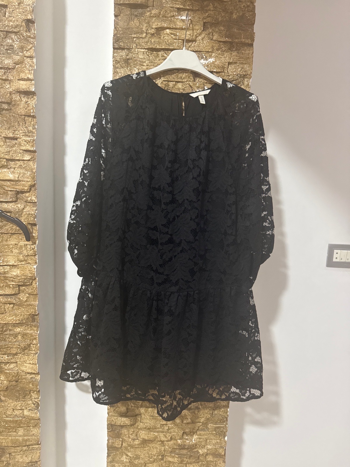 H&M robe chic en dentell neuf