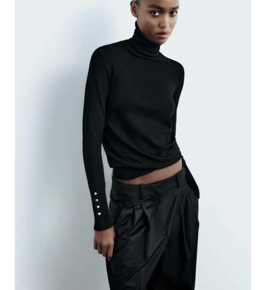 Zara pull a bouton doré neuf