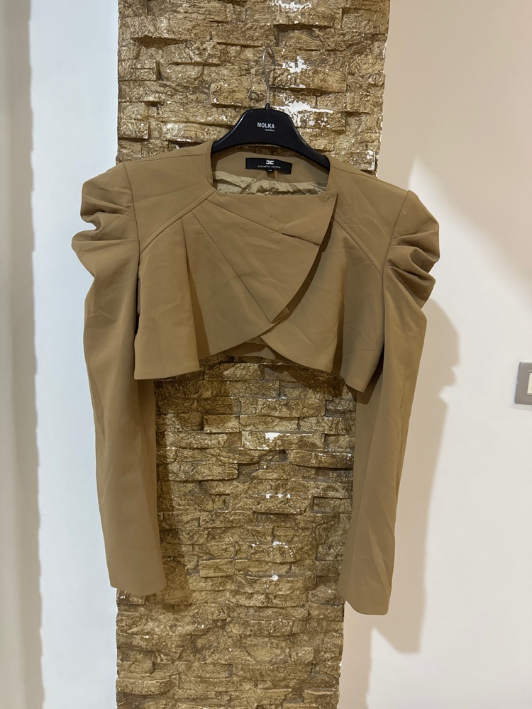 Elisabetta franchi  elégant blazer courte neuf